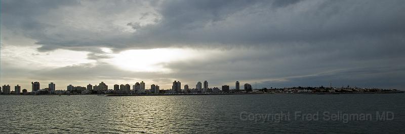 20071207_063521  D2X 4200x1400.jpg - Sunrise at Punta del Este, Uraguay